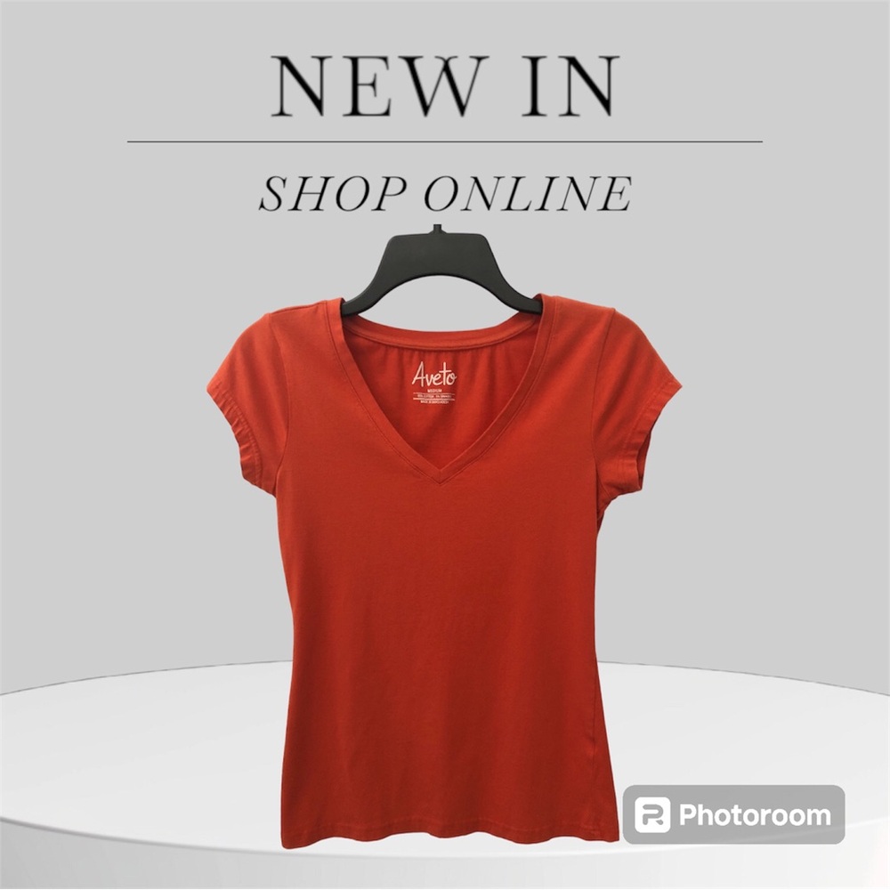 Aveto Brand Juniors Size Med V-Neck Tee, Burnt Orange